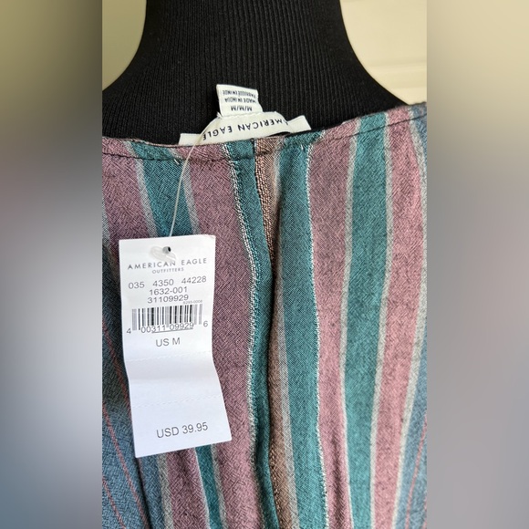 AE Striped Top NWT sz M - Picture 7 of 9